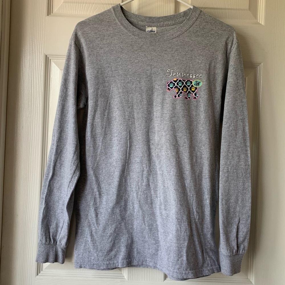 Women’s long sleeve top